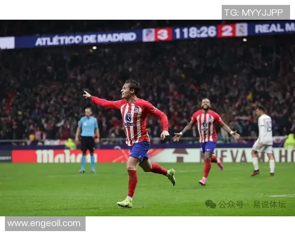 皇马在西超杯决赛中以2-3惜败巴萨遗憾失冠展现顽强斗志