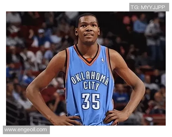 新秀首秀数据分析揭示年轻球员在赛场上的表现潜力与发展趋势